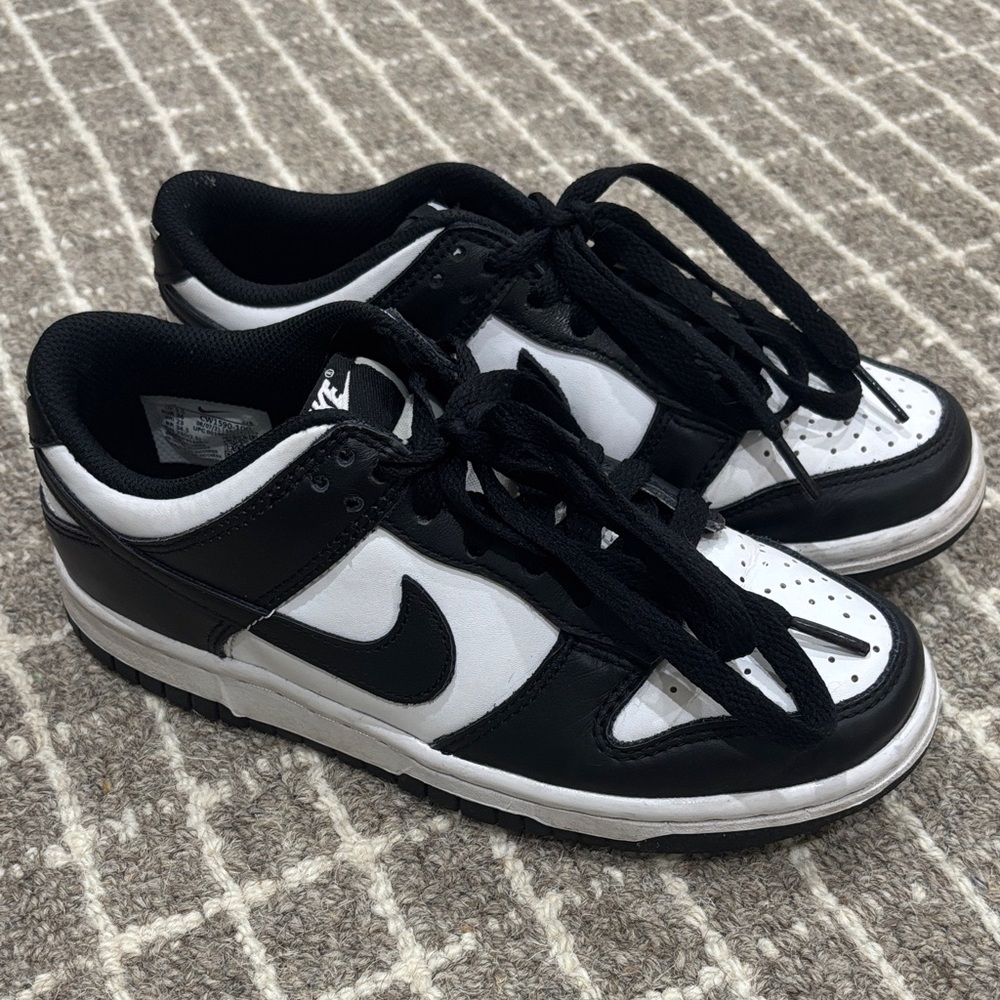 Nike Panda Dunk Low Sneakers